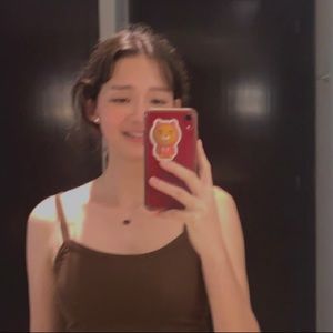 Meet your Posher, Nicole